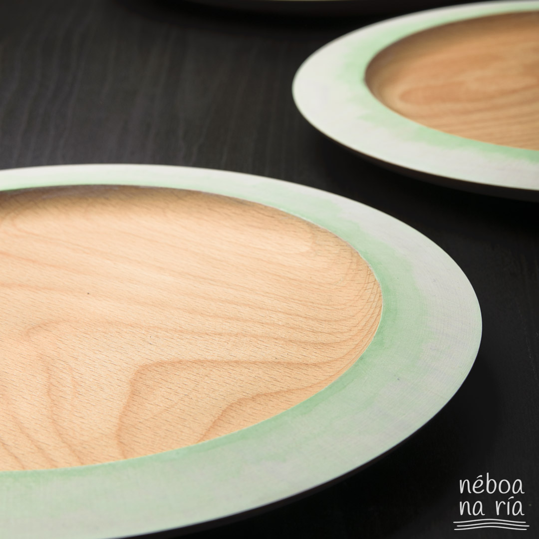 Platos de madera Néboa na Ría
